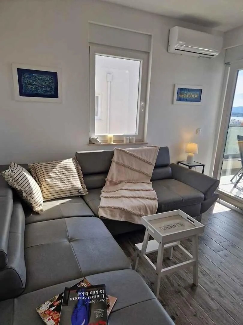Apartments In Turanj - Biograd Riviera 53916