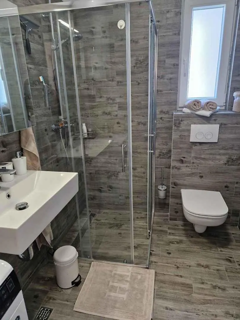 Apartments In Turanj - Biograd Riviera 53916